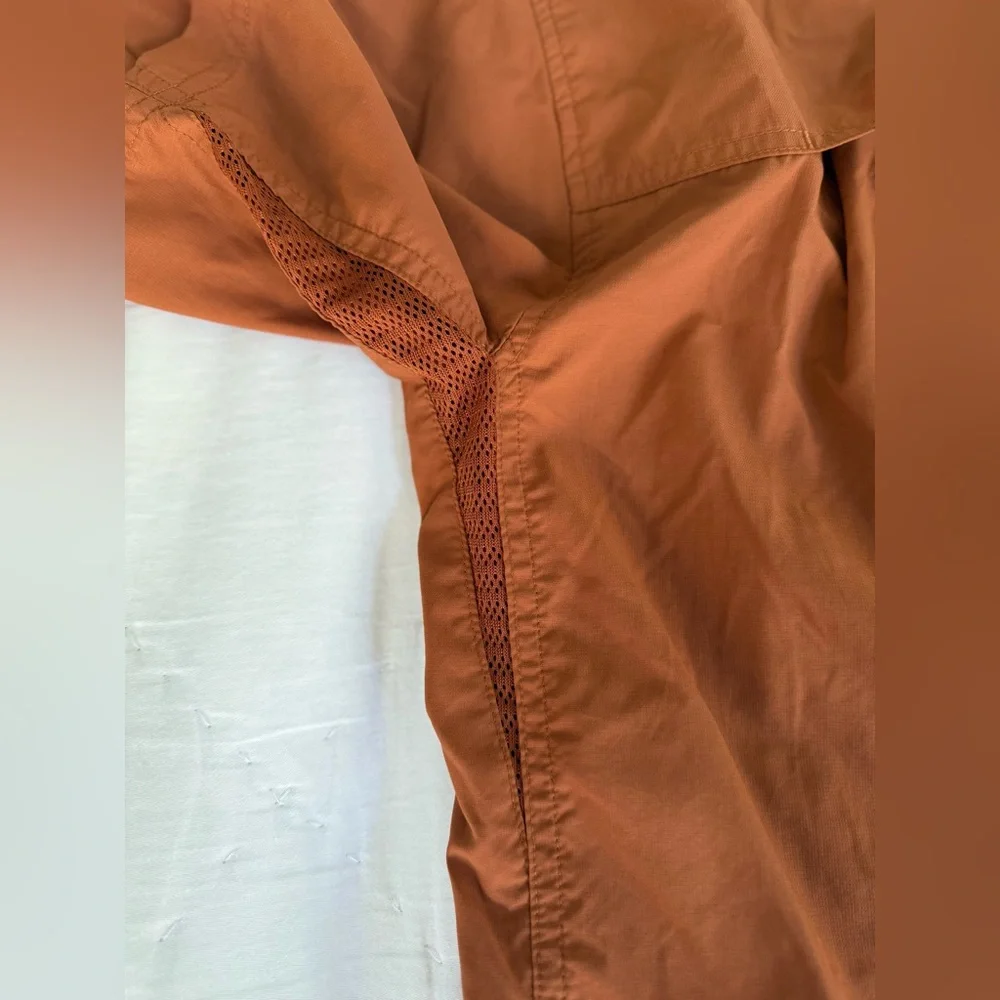 🏞️ REI Co-op Men’s Short-Sleeve Nylon Ventilated Hiking Shirt – Rust Orange (M) - Picture 12 of 15